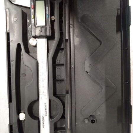 Digitaalinen Työntömitta 150mm 1/100mm